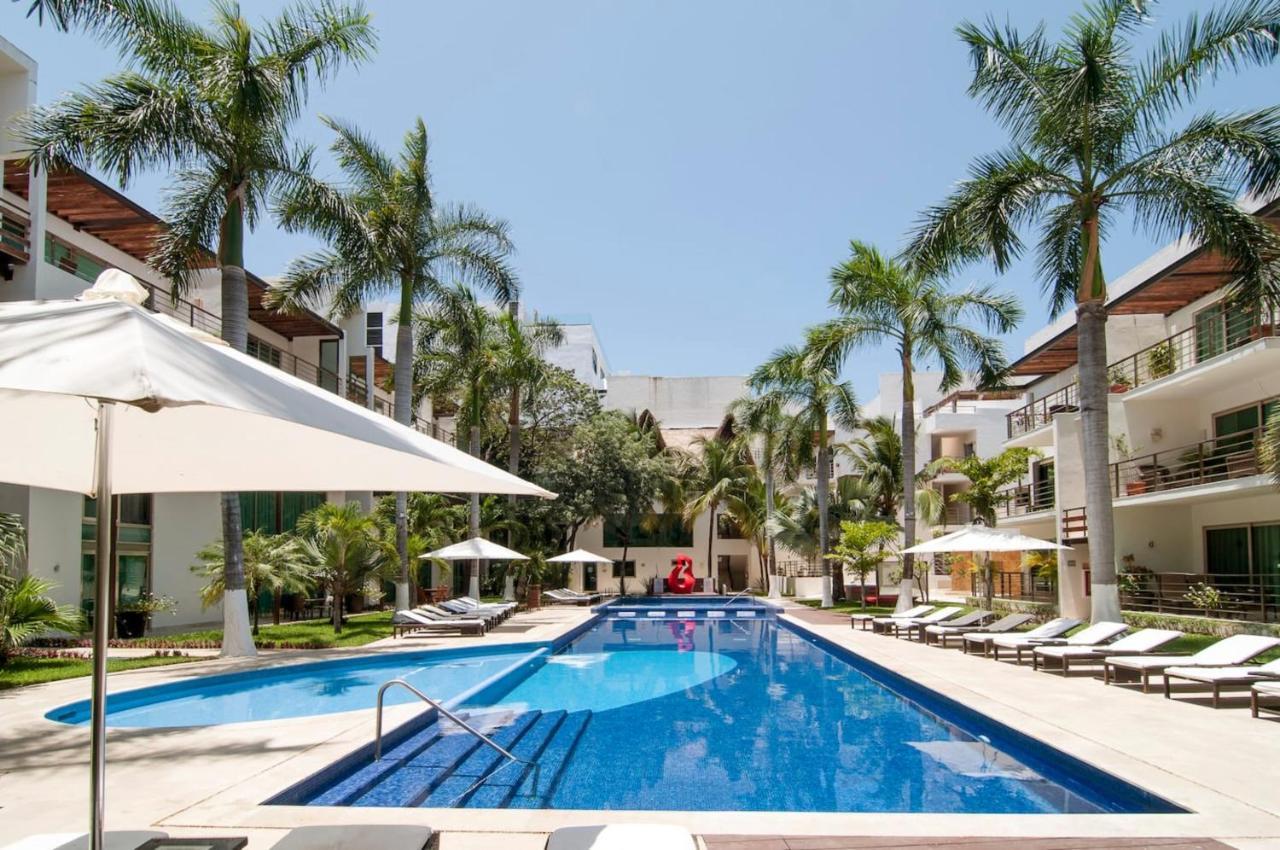 Luxurious & Central Condo In Playa Steps From The Beach Плайя-дель-Кармен Екстер'єр фото